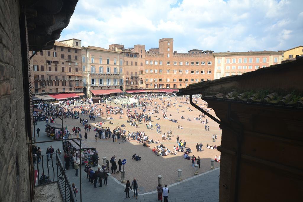 Appartamento Del Campo Siena Exteriör bild